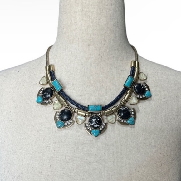 Chloe + Isabel | Statement Necklace - Picture 1 of 4